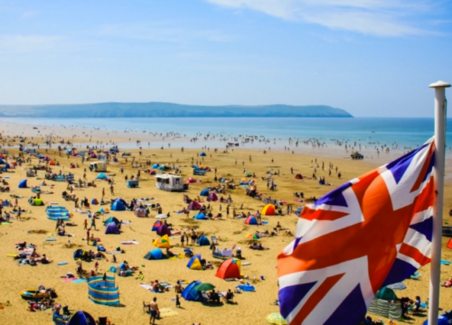 Explore best beaches in Uk.